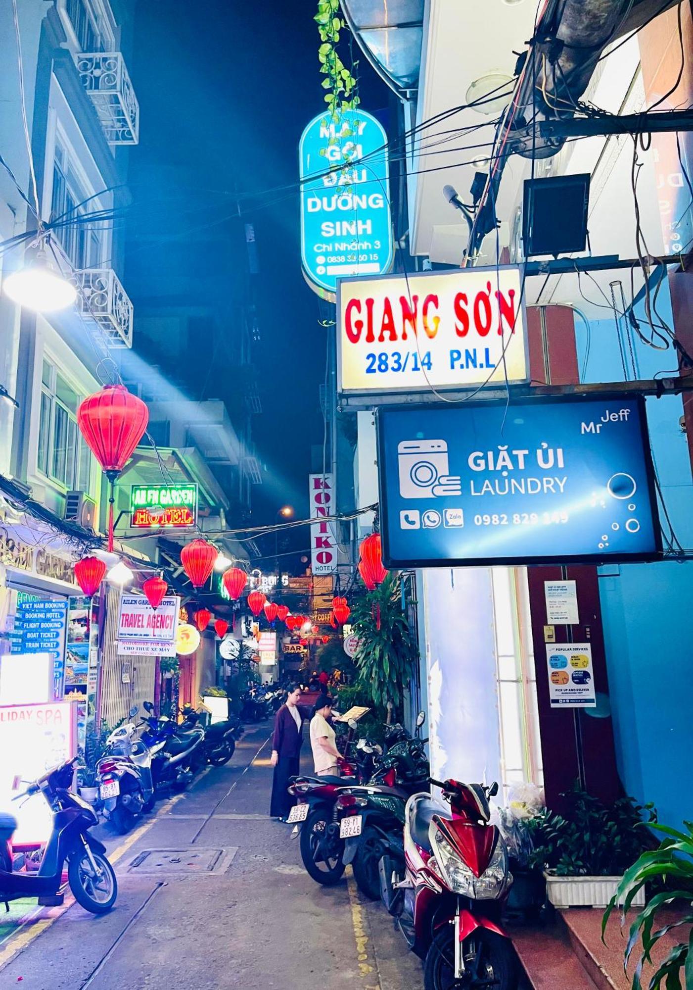 Giang Son Hotel江山民宿范五老区酒吧街胡志明市 Extérieur photo