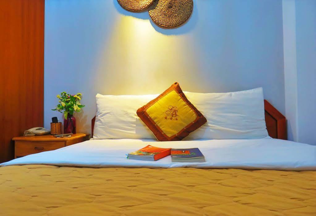 Giang Son Hotel江山民宿范五老区酒吧街胡志明市 Extérieur photo